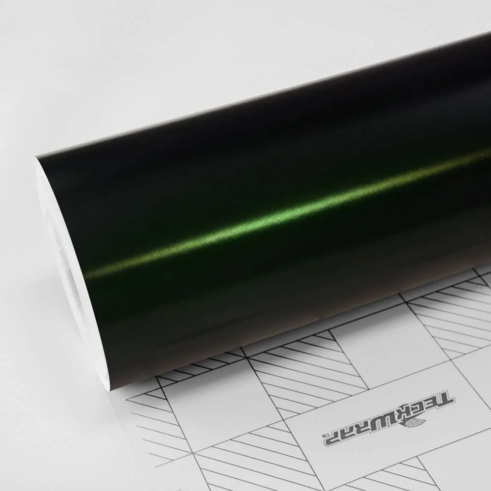 Vinil TeckWrap Matte Green Black Silk (HM07): muestra del material